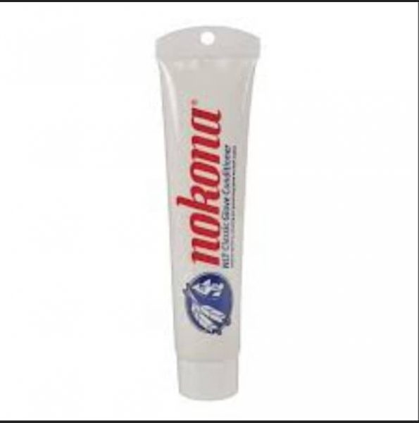 Best Baseball Glove Conditioners - Top 8 Reviews, Tips, & More