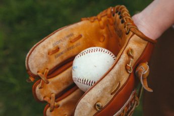Best baseball glove brands